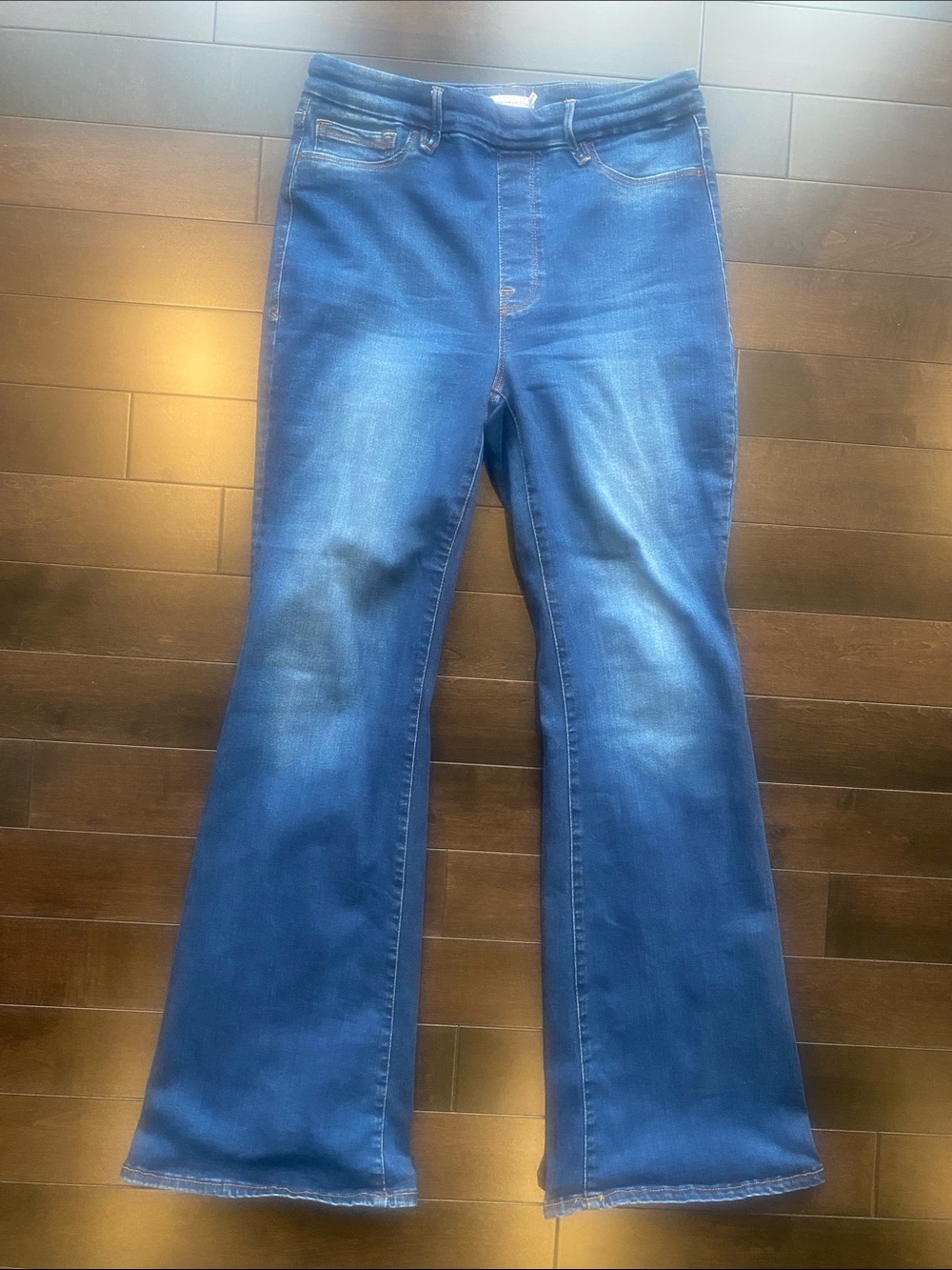 Good American Power Stretch Pull On Flare Jeans